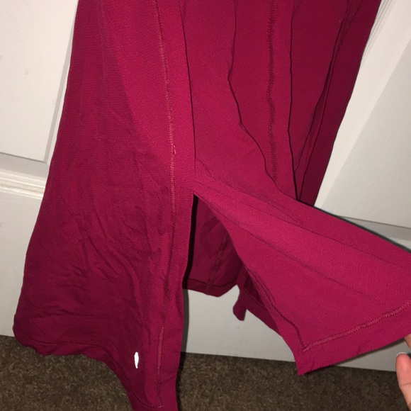 LULULEMON raspberry tank with open sides - Picture 4 of 4